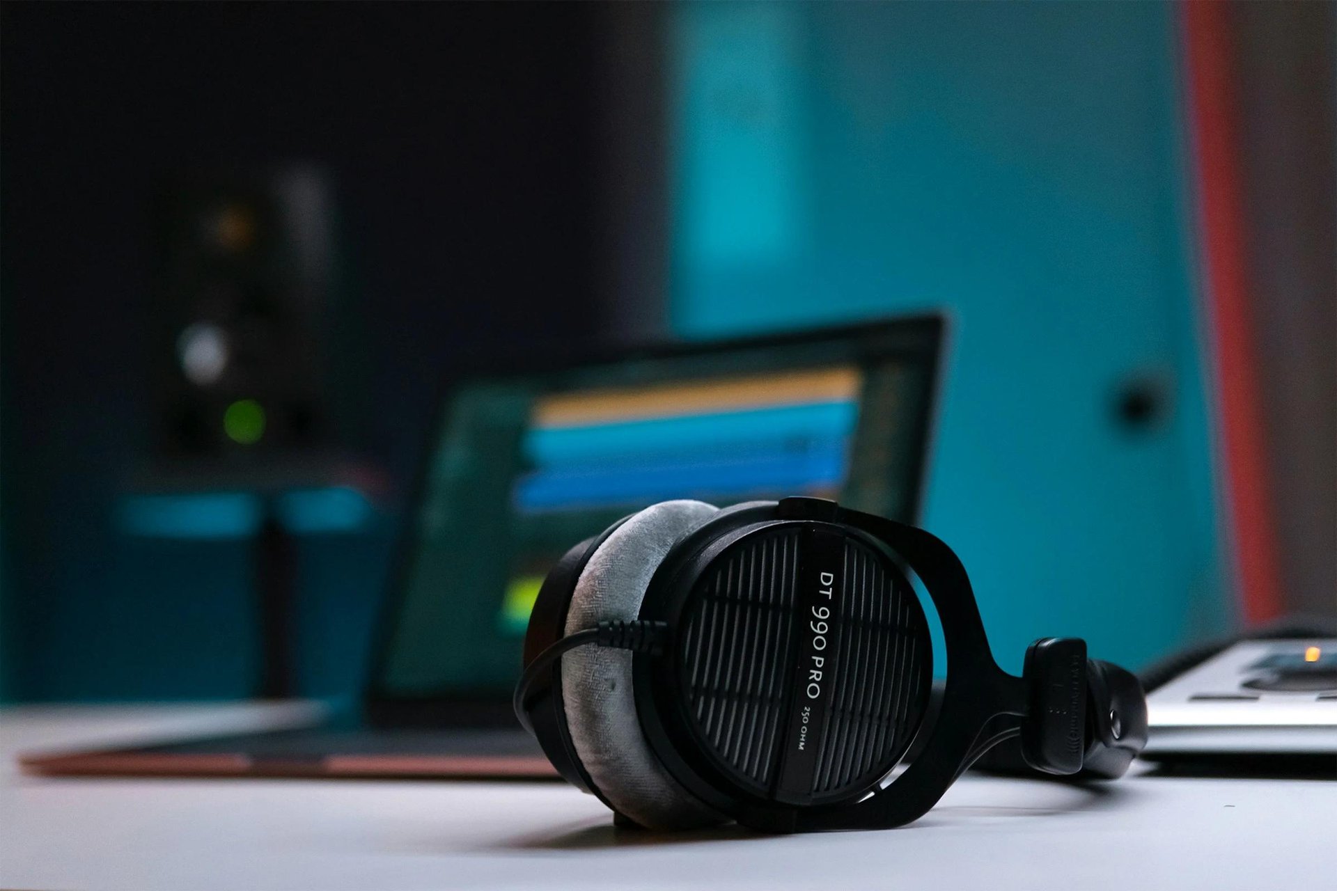 song making on laptop - AI Music Production