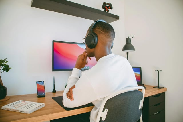 How to Make AI Sing a Song with SendFame