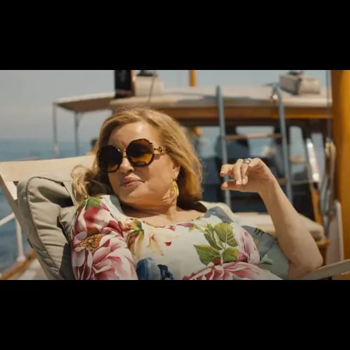 Jennifer Coolidge as Tanya